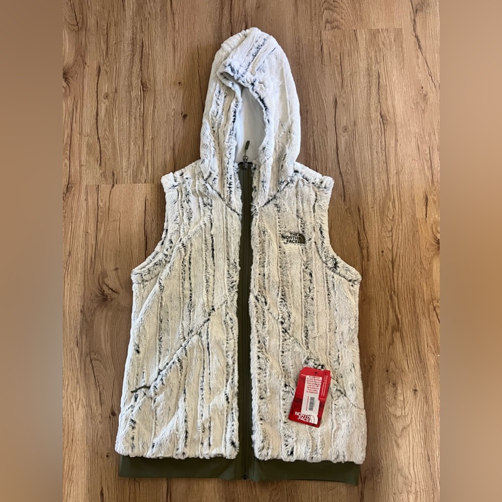 NWT The North Face Furlander vest